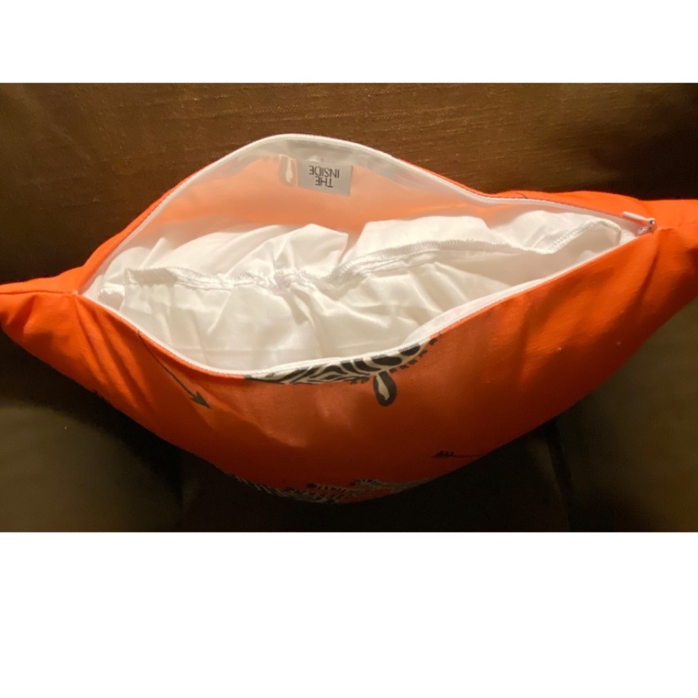 BRAND NEW Throw Pillow Coral Zebra by Scalamandré 18"x18" - Picture 5 of 10